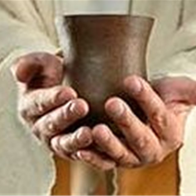 Gudstjeneste med nattverd ved pastor Susan G. Mati  Kirkekaffe. Detaljprogram kommer.