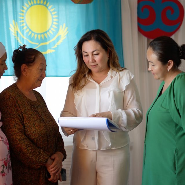 VI FEIRER den internasjonale kvinnedagen med fest og glede og internasjonal mat. Alle er hjertelig velkommen.